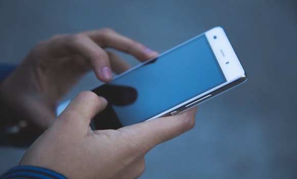 Meghalnak a telefonok! Elsötétülnek a kijelzők! Itt a lista, ezek a telefonok nem kapnak több frissítést